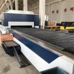Masina de taiat laser cu fibra de 2kw, masina de taiat si gravat cu laser cu masa de schimb