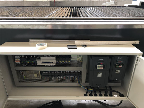mașină de tăiat cu laser de înaltă putere ss operare complet computerată de tip închis