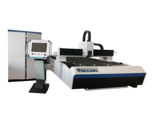 mașină de tăiat cu laser cu fibre de înaltă precizie 1500mm * 3000mm zona de tăiere
